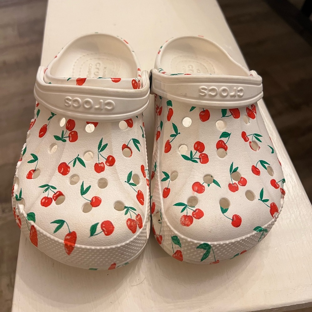 CROCS Kids Cherry Pattern Clogs - White and Red